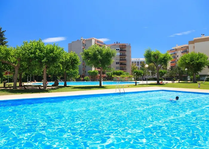 Uhc Jerez Family Complex *
